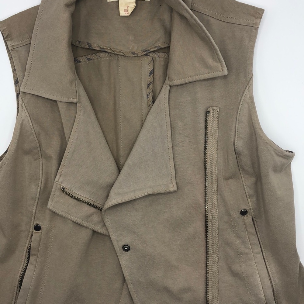 khaki vest from Peyton & Jenson